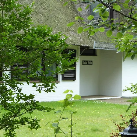 6 Im Haus Hallig Groede * Böhl